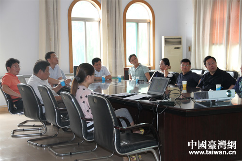 听取黄土崖湿地公园规划建设情况介绍 听取黄土崖湿地公园规划建设情况介绍