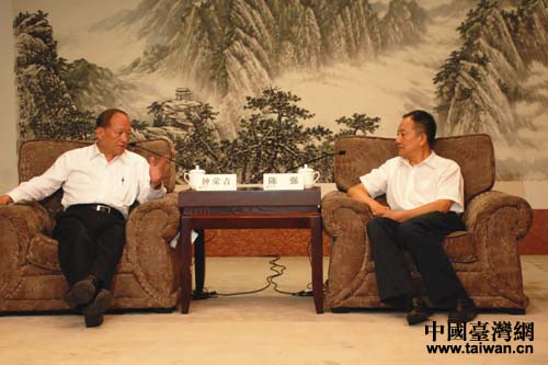 9月4日,陕西省委常委、省委统战部部长陈强会见台湾亲民党荣誉副主席钟荣吉一行 9月4日,陕西省委常委、省委统战部部长陈强会见台湾亲民党荣誉副主席钟荣吉一行