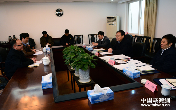 江西省委常委、省委秘书长龚建华在省台办座谈 江西省委常委、省委秘书长龚建华在省台办座谈