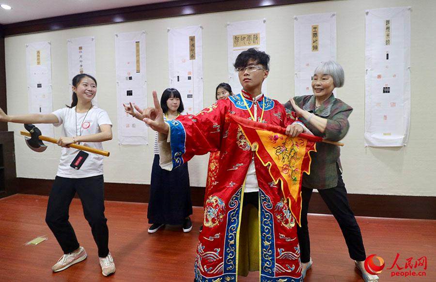 台湾青年在江西感受传统文化 台湾青年在江西感受传统文化