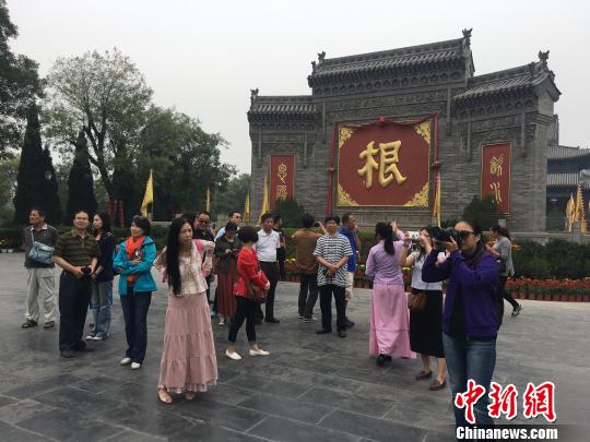 台湾主流媒体专访团考察山西洪洞大槐树