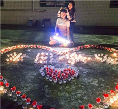 广州女大学生过生日几百蜡烛摆一地