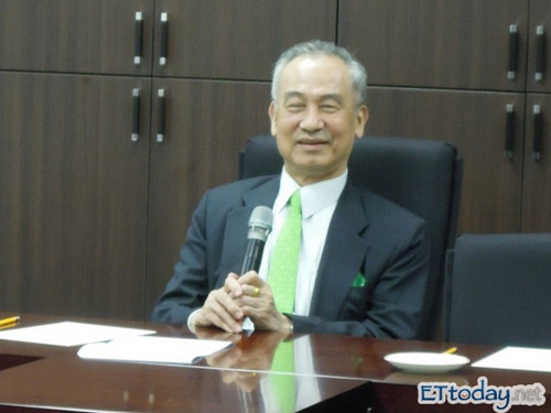 台湾前高官拟出席两岸和平论坛具“独派”背景