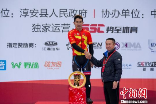 诺飞客彦豪车队巫帛宏夺冠。 赛事方供图 摄