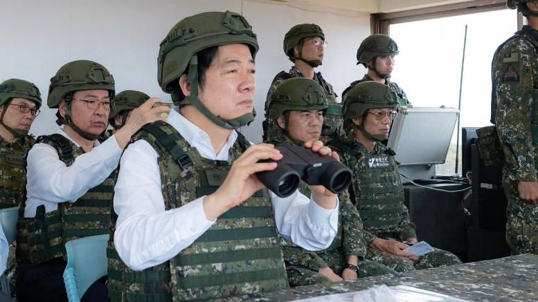 两岸十月观察:收获的季节与“秋后的蚂蚱” 两岸十月观察:收获的季节与“秋后的蚂蚱”