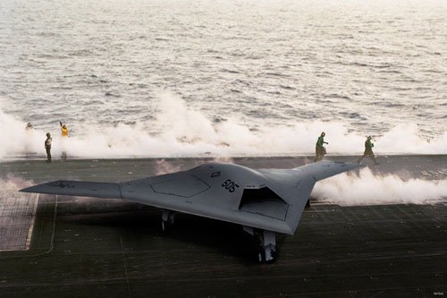 美海军X-47B无人机完成新一轮自主空中加油测试