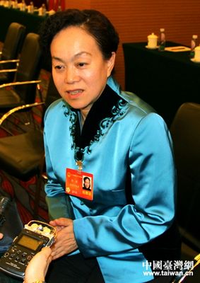 台籍代表陈军:聚合两岸智慧实现“老有所依”