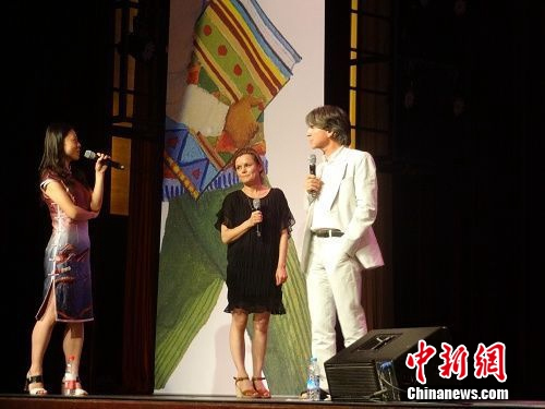 英绘本大师安东尼布朗现身北京与史航、阿甲对话