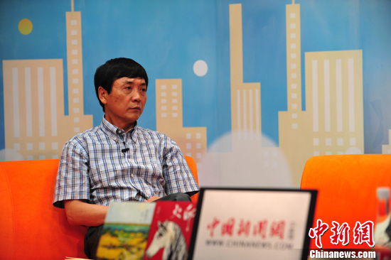 曹文轩谈儿童文学:应在商业化氛围中保持一份清纯