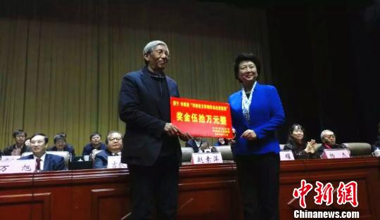 作家李佩甫获河南官方奖励50万元此前获茅盾文学奖