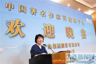 毕淑敏:对我而言写作始终有种神圣感 毕淑敏:对我而言写作始终有种神圣感