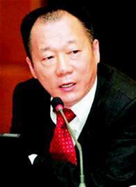 肖鹰批韩寒后再发声:郭敬明的电影是垃圾 肖鹰批韩寒后再发声:郭敬明的电影是垃圾