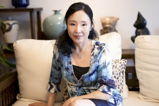 严歌苓推荐贾平凹《老生》 未来想写“上海舞男” 严歌苓推荐贾平凹《老生》 未来想写“上海舞男”
