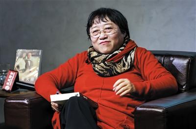 李银河自曝曾和变性者同居17年 公开两人相恋过程 李银河自曝曾和变性者同居17年 公开两人相恋过程