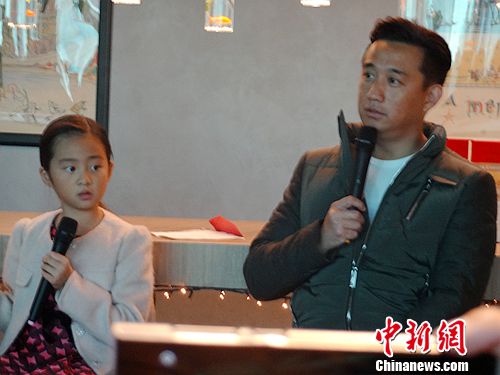 黄磊女儿翻译童话书 称未来只想当导演、演员 黄磊女儿翻译童话书 称未来只想当导演、演员