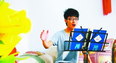 “乡土小诗人”写诗400多首 屡在大赛中获奖 “乡土小诗人”写诗400多首 屡在大赛中获奖