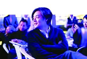 张嘉佳“跨界”导演《摆渡人》 获王家卫力挺 张嘉佳“跨界”导演《摆渡人》 获王家卫力挺