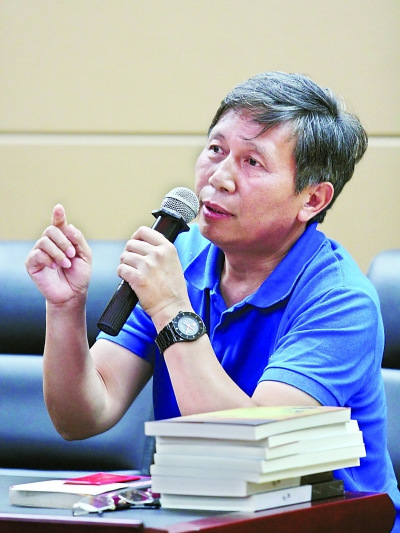 《滚钩》源于“挟尸要价”陈应松:这事我耿耿于怀