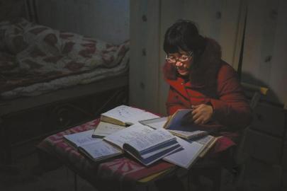旅美女学者在朋友圈写红余秀华 称其不可复制 旅美女学者在朋友圈写红余秀华 称其不可复制