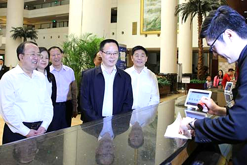 �������ٵ�Ӫ����ȫ���ƿ������ء���һƱ����ɶ����