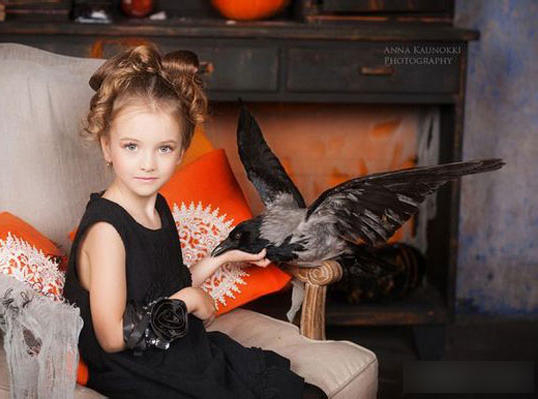 Ѷ ˹ͯģ(Angelina Kurkina)һд,ƬСͰٱ,·䷲䡣