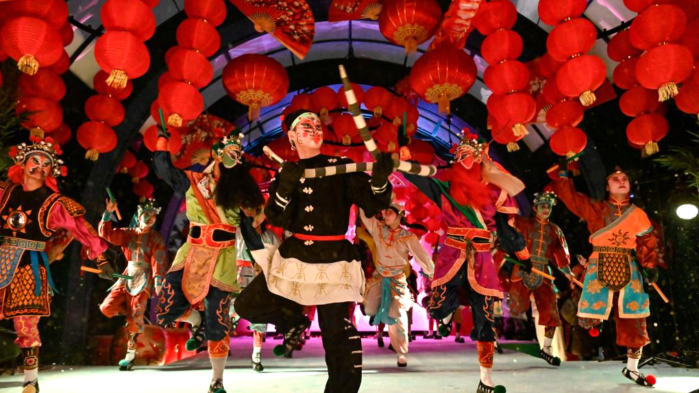 除夕夜,莫斯科红场旁跳起英歌舞 除夕夜,莫斯科红场旁跳起英歌舞