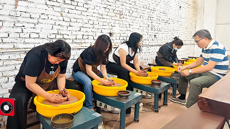 两岸媒体钦州行:探寻向海图强密码 两岸媒体钦州行:探寻向海图强密码