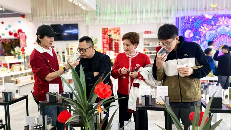 邕台同胞新春联谊共绘“一家亲” 邕台同胞新春联谊共绘“一家亲”