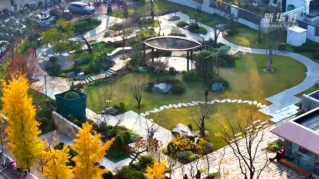 ����ȫ�ᾫ���ڻ�������ڴ���԰���������ſڵġ�Сȷ�ҡ�