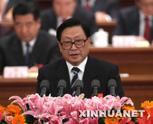 3月11日,十一届全国人大一次会议在北京人民大会堂举行第四次全体会议。受国务院委托,国务委员兼国务院秘书长华建敏向大会作关于国务院机构改革方案的说明。 新华社记者姚大伟摄