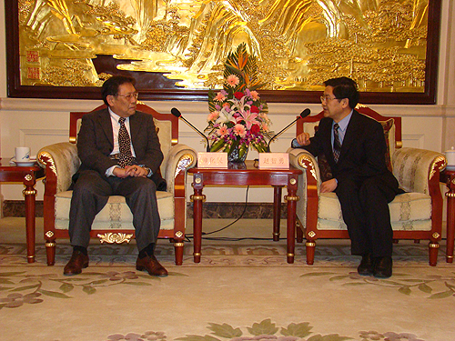 赵智勇会见台湾知名人士.JPG