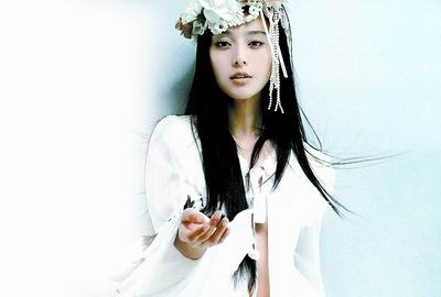 范冰冰秋晚西安彩排“芙蓉出水”